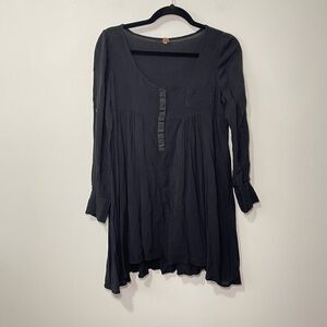 Farm rio Women's Black long sleeve deep crewneck babydoll casual shirt in size S